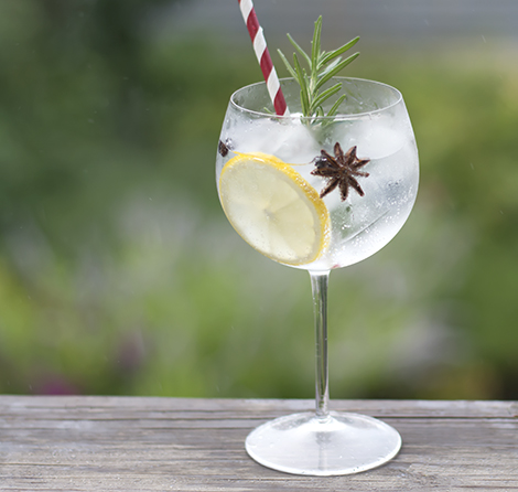 A classic summer cocktail gets a fresh twist: Spanish Gin & Tonic