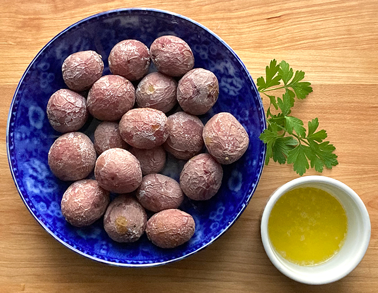 Colombian-Style Salt-Crusted New Potatoes Recipe